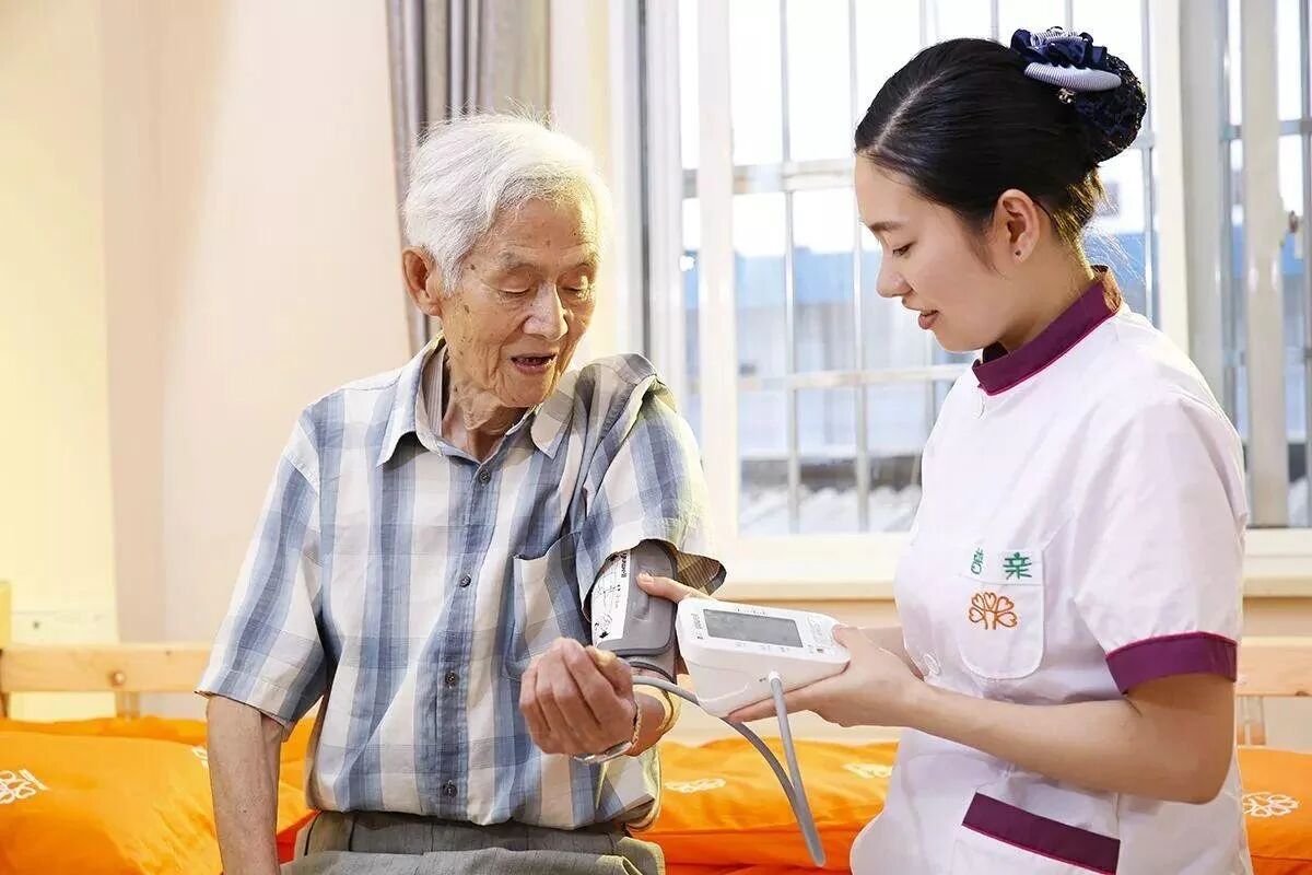 亟待破局！居家养老市场的三大“拦路虎”